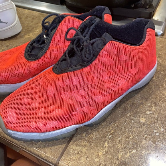 Jordan future low infrared - Picture 3 of 5
